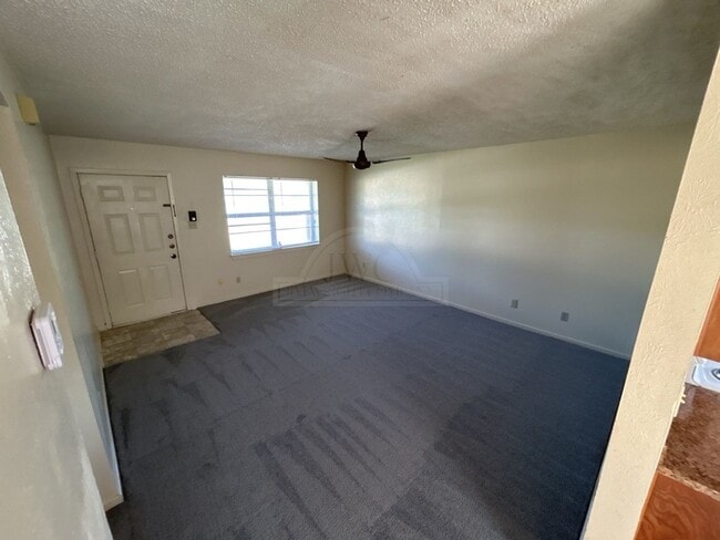 Building Photo - 6702 Wagon Wheel Dr