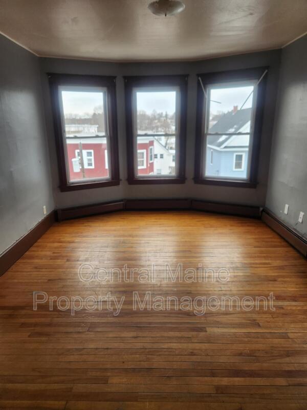 Building Photo - 131 Horton St