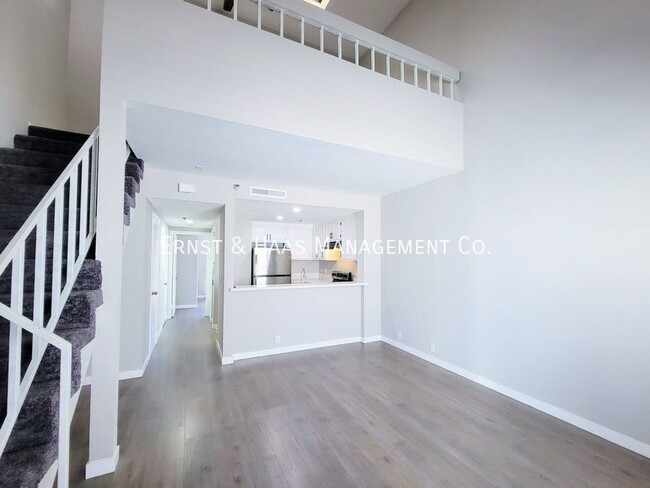 Building Photo - Beautiful and Modern 1 Bedroom + Loft Cond...