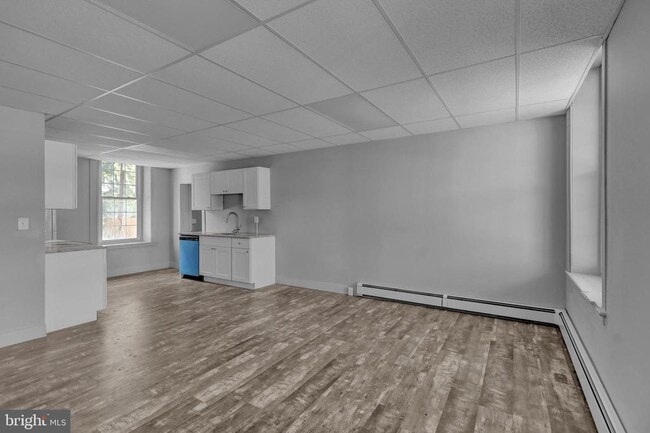 Building Photo - 2693 W Philadelphia Ave