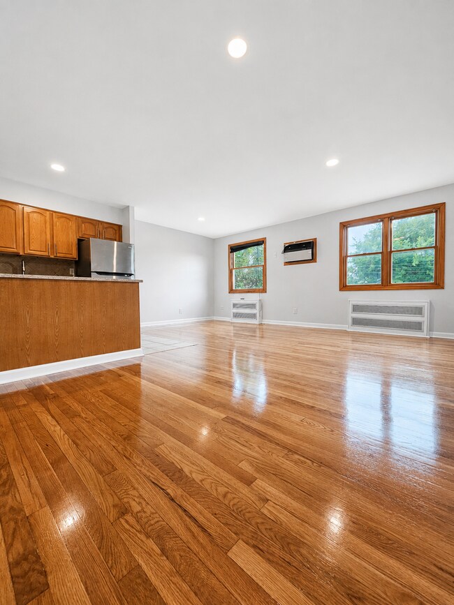 Building Photo - 9010 70th Drive, Unit 3