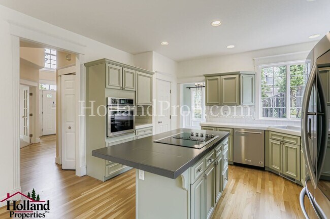 Building Photo - 14606 NW Applegate Ln