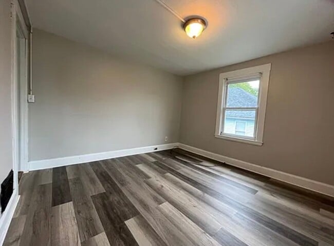 Building Photo - 186 Greene St