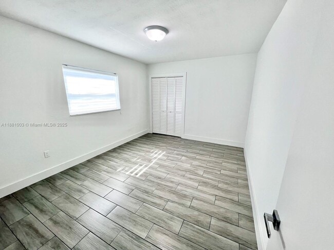 Building Photo - 7290 SW 34th Street Rd