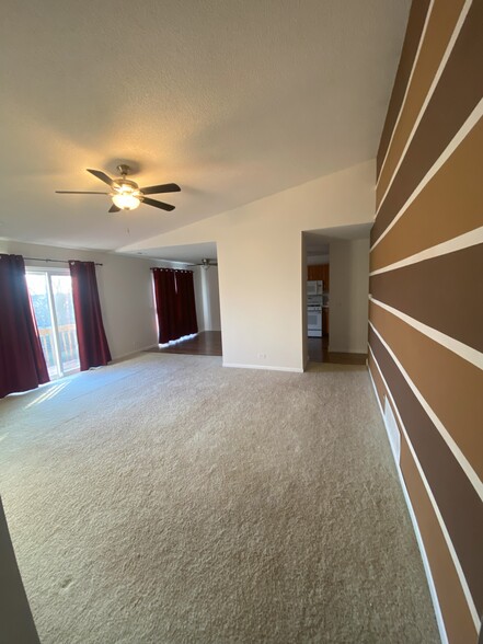 LeavingRoomView2 - 295 Woodridge Cir