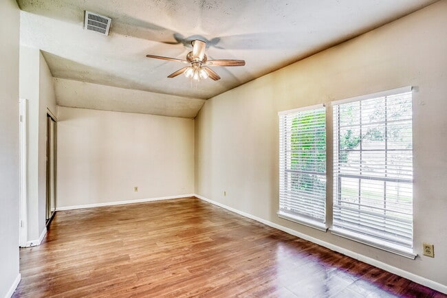 Building Photo - 15022 Mulberry Meadows Dr