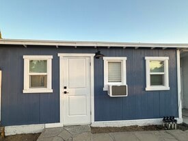 Building Photo - 25587 Lane St