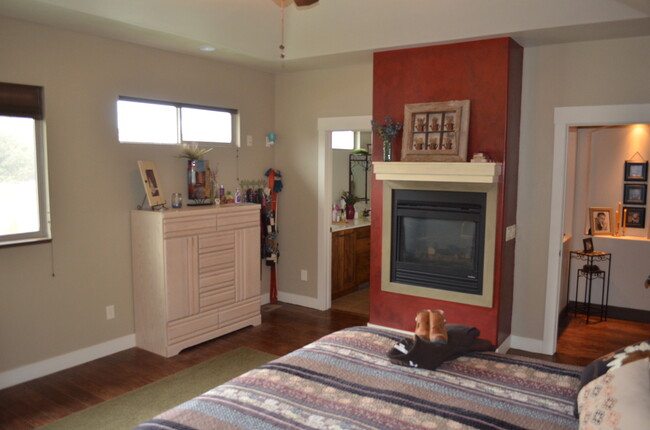 Building Photo - Great Home Coming Available