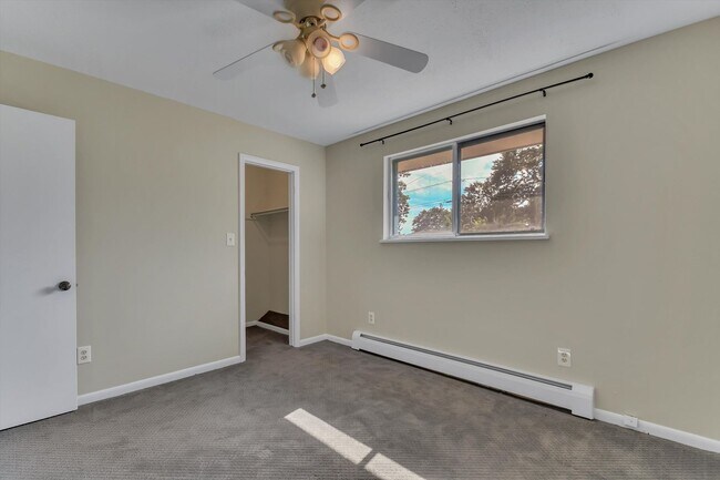 Building Photo - Beautiful, Bright & Move-In Ready Ranch in Desirable West Arvada