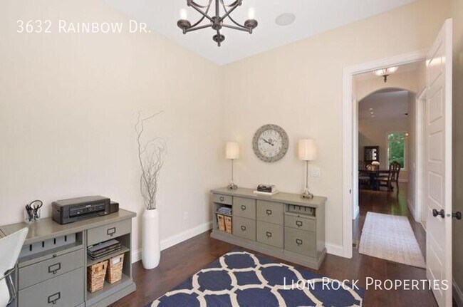 Building Photo - 3632 Rainbow Dr