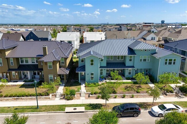 Building Photo - 2509 Simond Ave