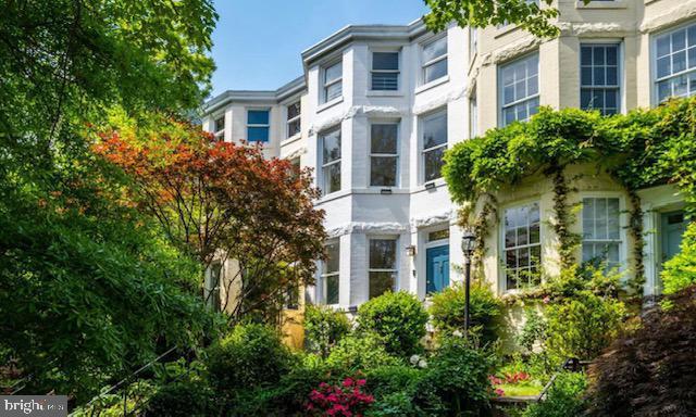 Building Photo - 3021 Dumbarton St NW