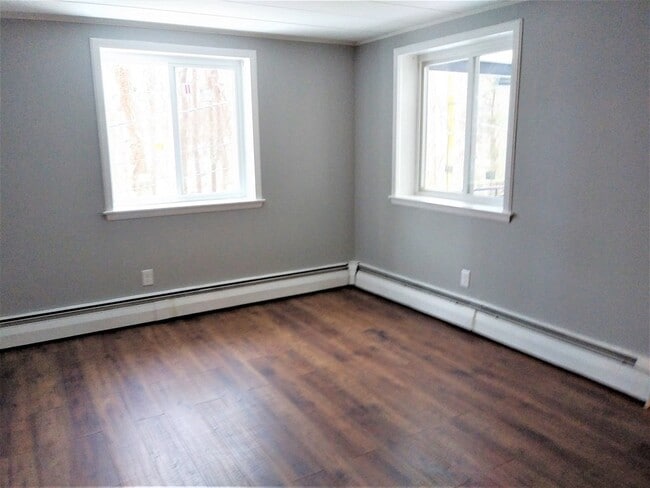 Building Photo - 18 Nelson Dr