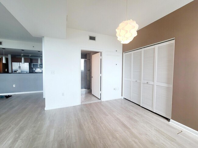 Building Photo - 244 Biscayne Blvd