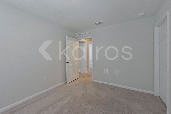 Building Photo - 1802 Nebraska Loop