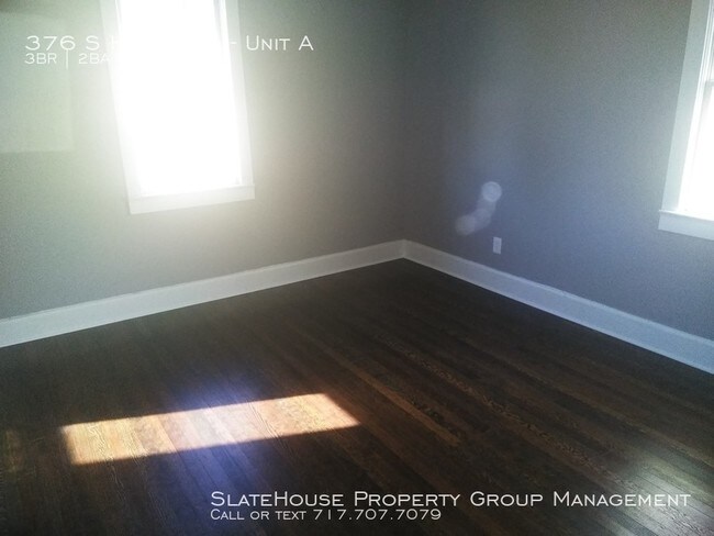 Building Photo - First Months Rent Free! Newly Renovated!