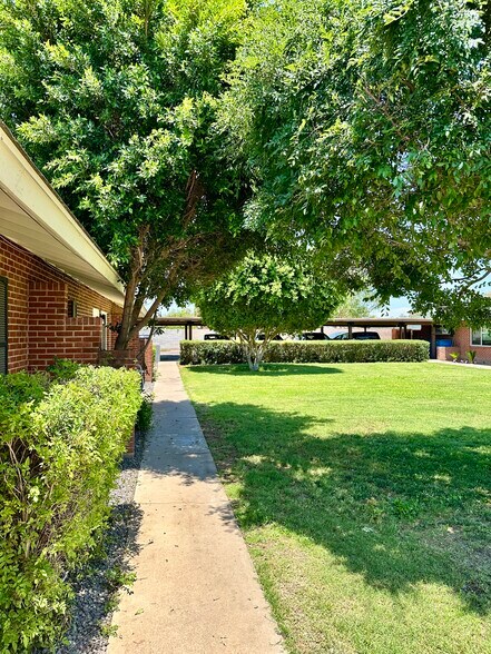 Building Photo - 1640 W Osborn Rd
