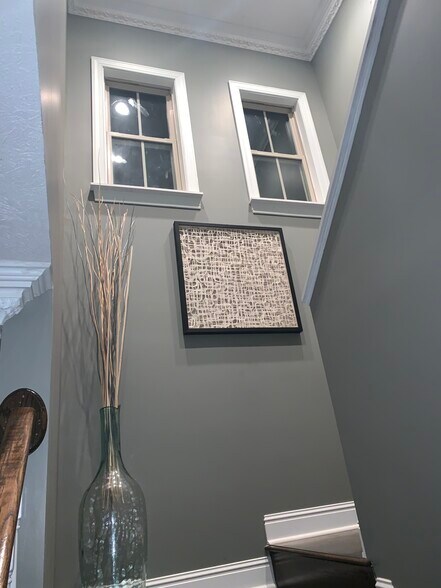 Building Photo - 405 Scarlet Cove