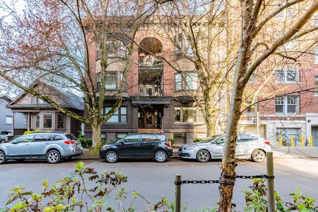 Building Photo - Lismore Apartments