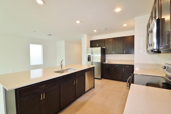 Building Photo - 721 Worlington Ln