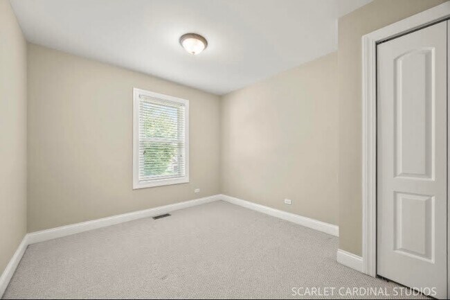 Building Photo - 235 Westbrook Cir