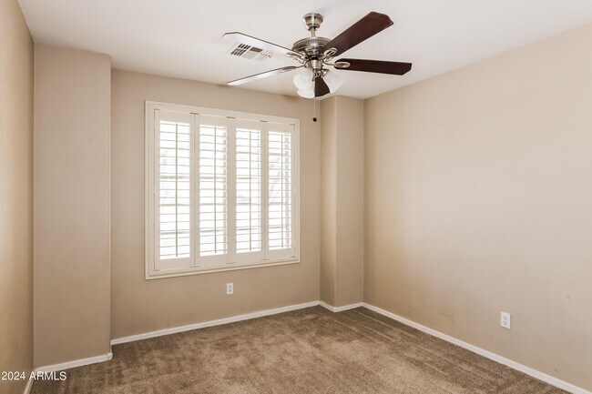 Building Photo - 14817 N 129th Dr