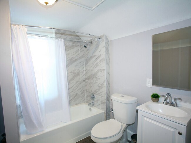 Building Photo - 3 Renovated Story 4 Bed - 2.5 Bath Colonial available for Rent