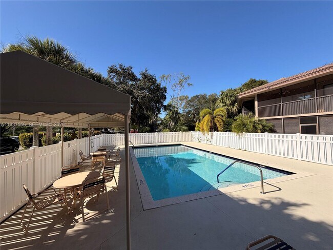 Building Photo - 9517 NW 2nd Pl