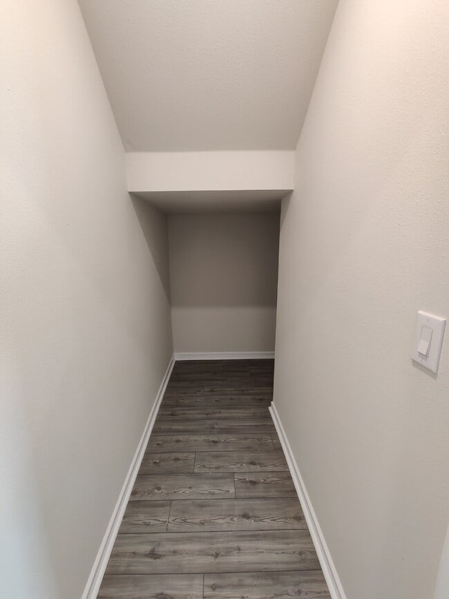 Building Photo - 5389 Elmview Xing