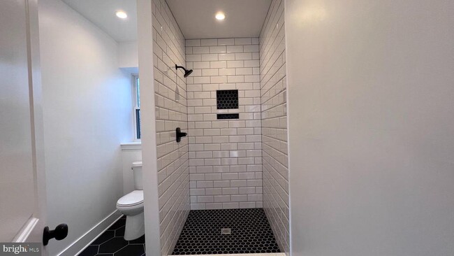 Building Photo - 1424 S 22nd St