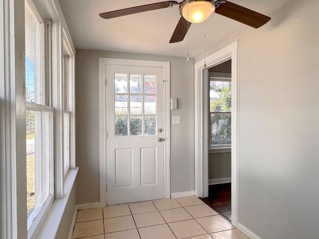 Building Photo - Cozy Two-Bedroom Winter Haven Home