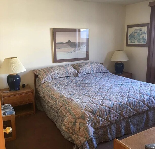 master bedroom - 101 Blue Grouse Ln