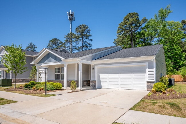 Building Photo - 3 Bedroom Single-Family Home with 2-Car Garage in Glen Allen (23060) – $2,650/mo