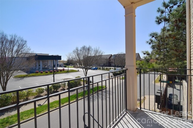 Building Photo - 11058 Cedar Walk Lane