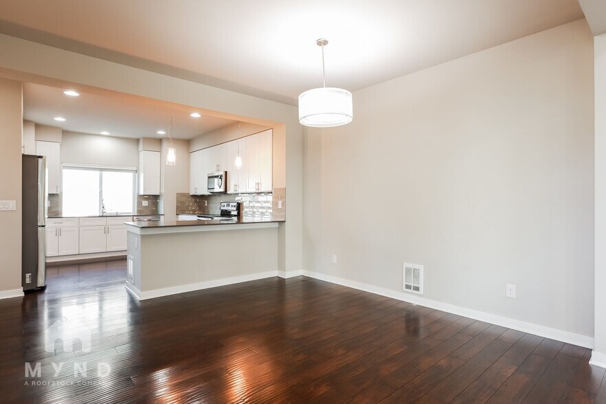 Building Photo - 19225 Damson Rd