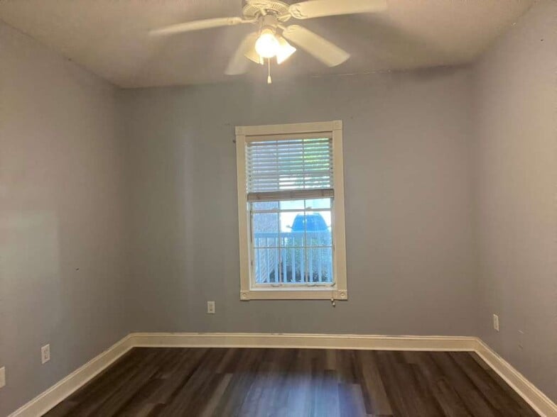 Building Photo - 4847 Luster Leaf Cir