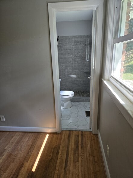 Building Photo - 700 Delverton Rd