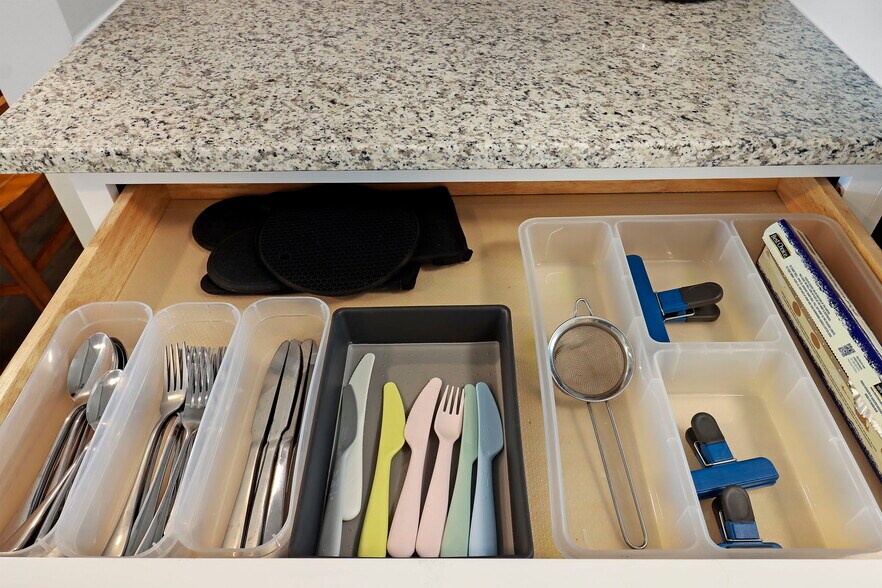 Building Photo - 500 W Pacific Ave