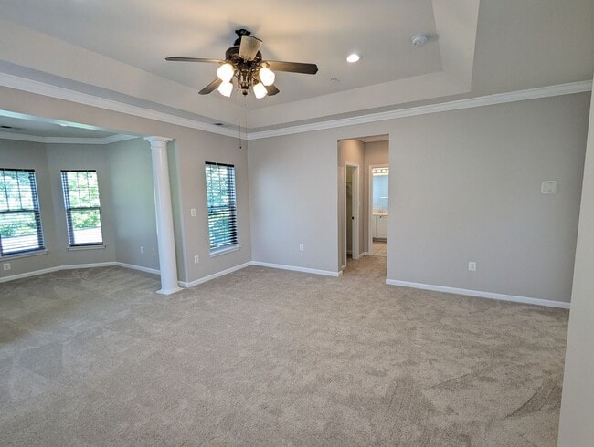Building Photo - Impeccably maintained SFH in Clarksburg re...