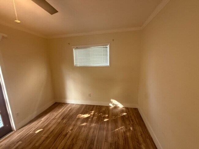 Building Photo - 3024 Third Ave