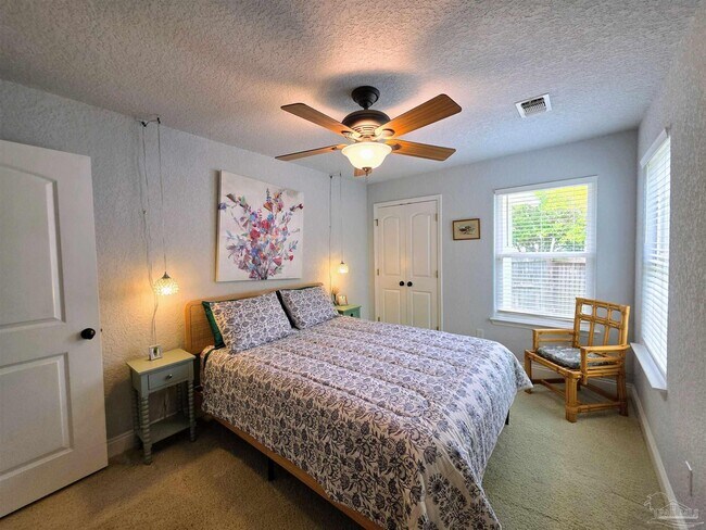 Building Photo - 949 Osprey Ct