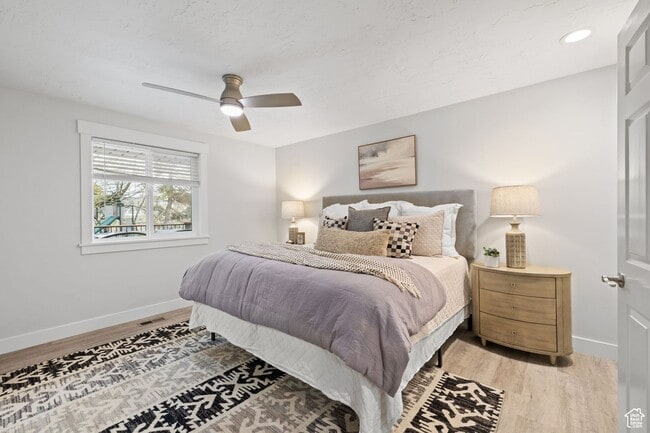 Building Photo - Beautiful 4 Bd. 3 Bath Home w/Mother-In-La...