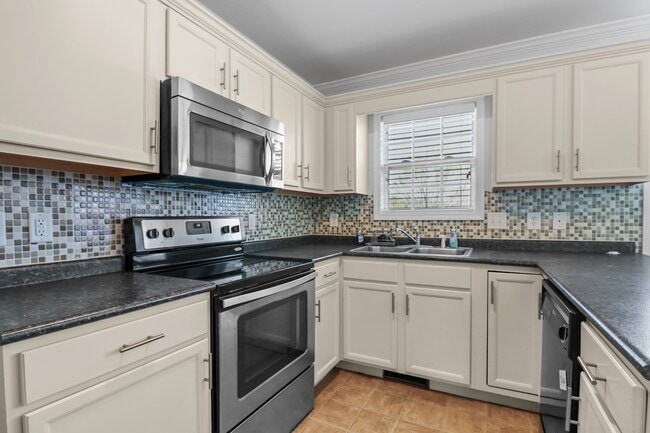 Building Photo - 1213 Channelview Dr