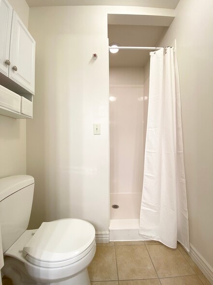 Building Photo - 7178 S 420 E