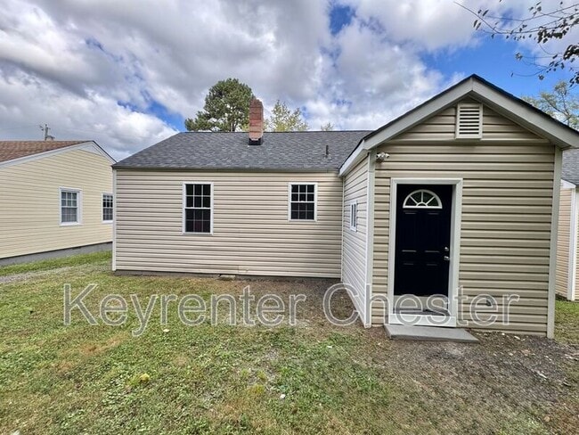 Building Photo - 722 Texas Ave