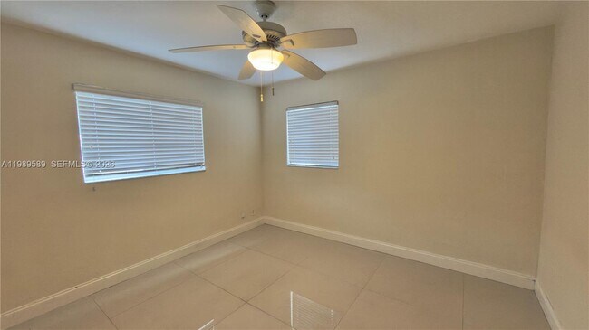 Building Photo - 1125 NW 16th Ct