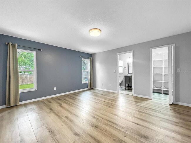 Building Photo - 6809 S Himes Ave