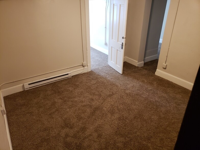 Building Photo - 415 5th Ave SE