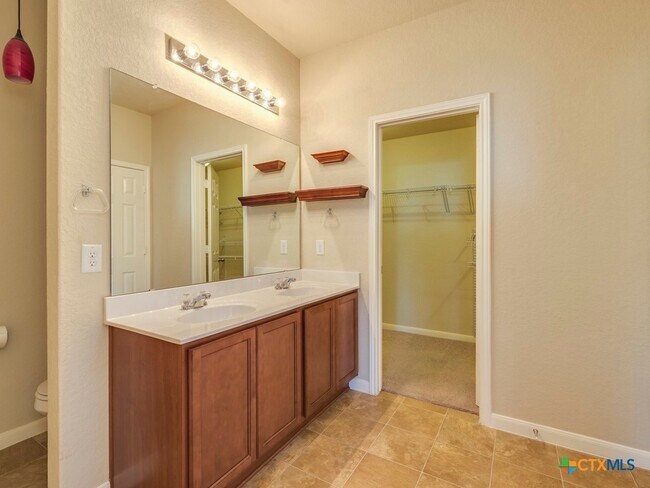 Building Photo - 216 Teron Dr
