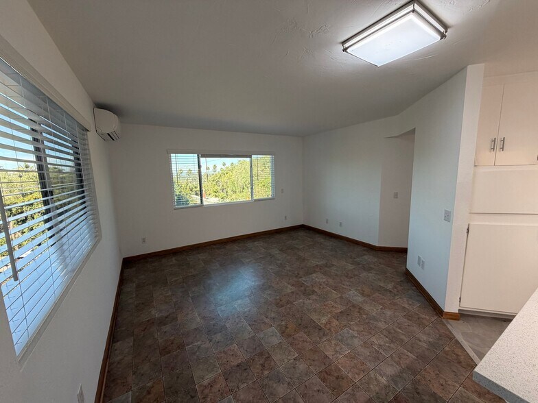 Building Photo - 1949 Monte Vista Dr